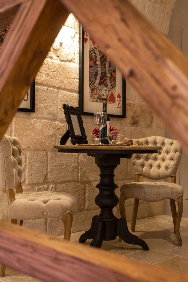 Suite Conte Cavour Monopoli Extérieur photo