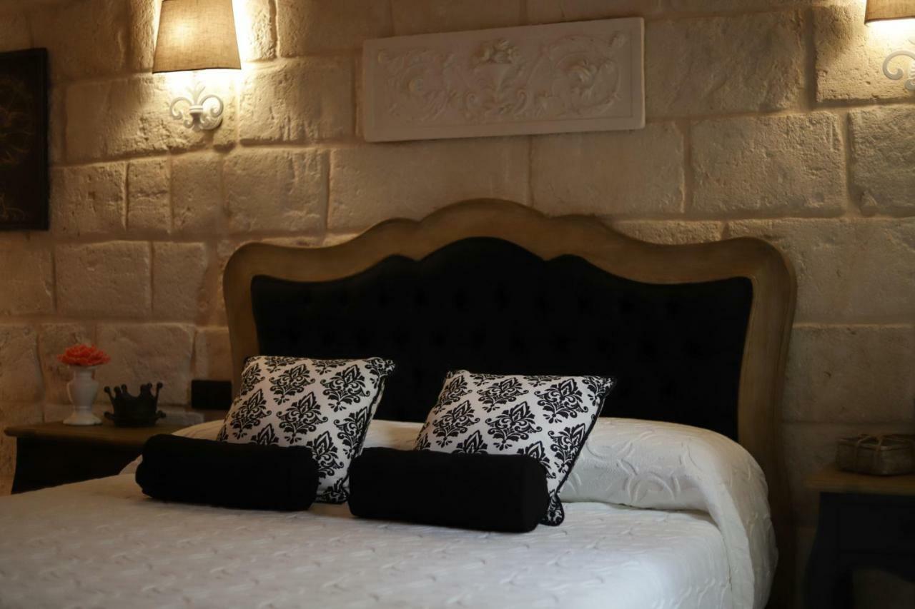 Suite Conte Cavour Monopoli Extérieur photo
